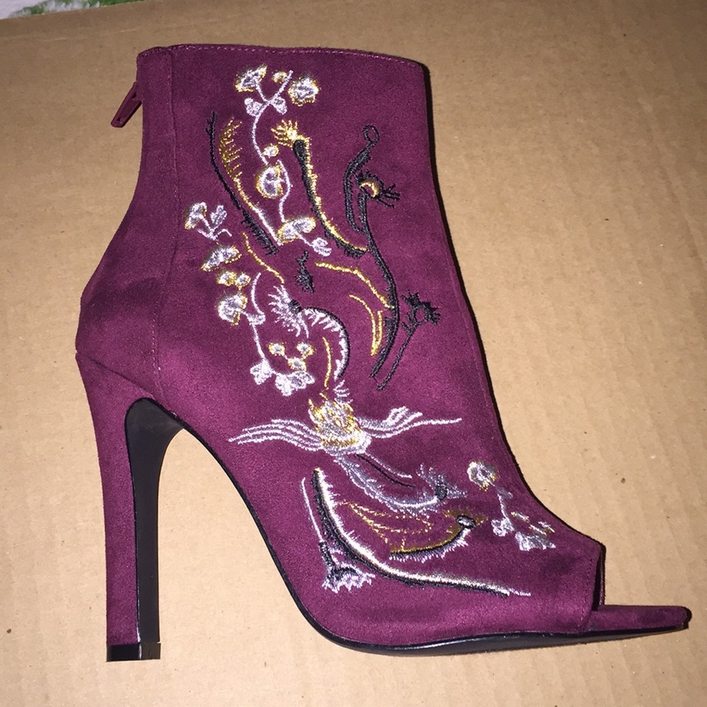Burgundy boots with floral embroidery 💃🏻👠✨ - Picture 6 of 8